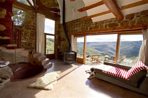 Situada en la alpujarra granadina, en un ambiente tranquilo y cálido, cortijo lalo es ideal para pas. 4 casas rurales para disfrutar de una buena chimenea