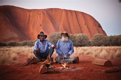 Uluru Aboriginal Tours Uluru Kata Tjuta National Park Nt Australien