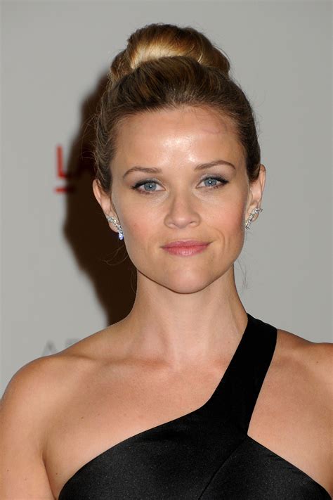 One of the good movies i've watched was fear starring a very young reese witherspoon, mark wahlberg, william petersen, amy brenneman and alyssa milano. Reese Witherspoon at LACMA Inaugural Art and Film Gala in ...