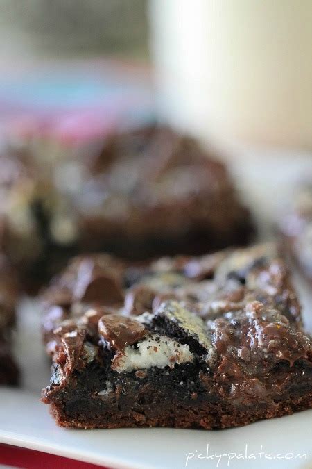 The rich and creamy texture is a great way to add moisture and tenderness to if you're nervous about adding extra ingredients like condensed milk to your box of cake mix, don't worry — you can try out these delicious recipes that. Never Boring: PIN: Oreo Gooey Cake Bars