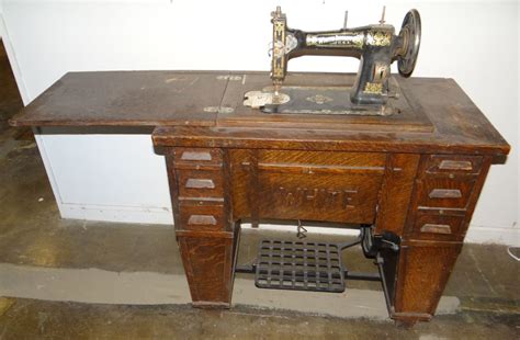 White Rotary Sewing Machine Oak Cabinet