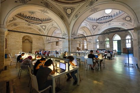 Tarihin İçinde Modern Bir Mekân Beyazıt Devlet Kütüphanesi