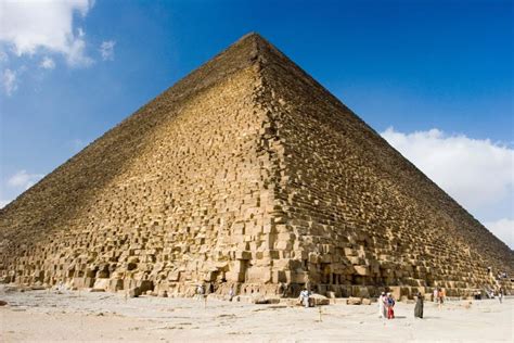 archeologists are planning to scan the great pyramid of giza with cosmic rays they should see