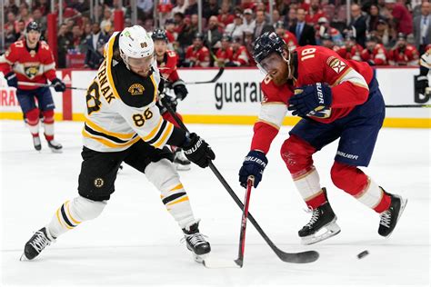 Watch David Pastrnak Scores Incredible Between The Legs Goal For