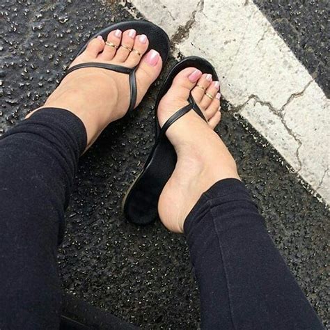 Pin By Gene Brydie Jr On Thick Suckable Toes Womens Feet Heels