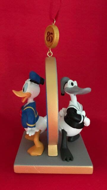Disney Store Donald Duck Legacy 85 Yrs Sketchbook Ornament Limited
