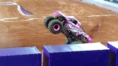 Madusa Monster Truck 2 Perfect Flips Youtube