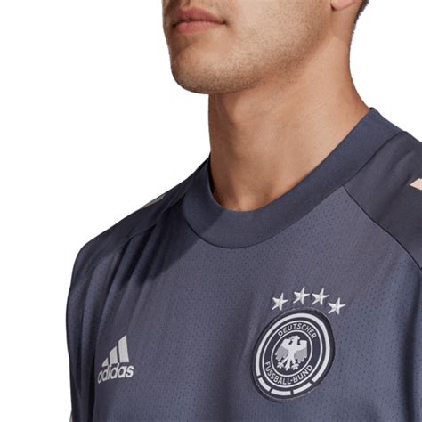 Für viele deutsche und noch mehr engländer ist es der klassiker: Adidas Deutschland DFB Training-Shirt EM 2021 Dunkelgrau ...