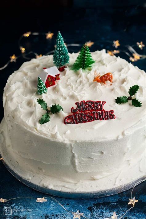 Eggnog pound cake an amazon gift card giveaway. Easy Retro Christmas Cake | Recipe | Christmas cake ...
