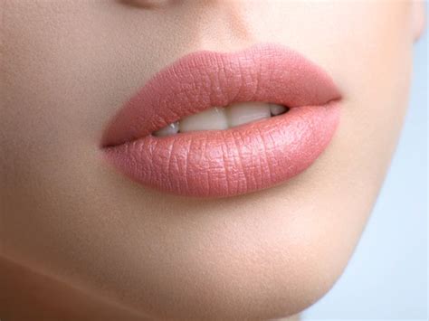 On your face, second only to your eyes, the most noticeable thing is your lips. 6 Types of Lips Shapes and What they explain about your ...