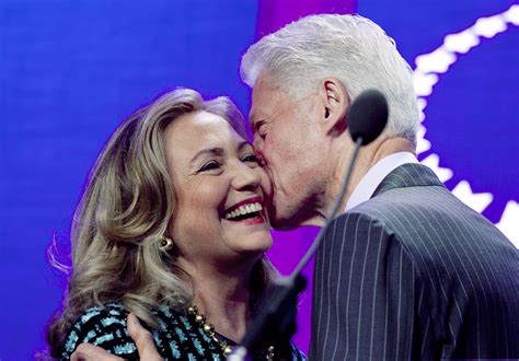 Bill And Hillary Clinton Celebrate 40 Years Of Marriage Cbs News