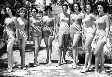 delegates for the miss universe pageant of 1961 there comes the queen