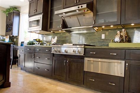 With expert kitchen designers on hand at each and every one of our stores, we are ready to make your dream kitchen a reality. Why People Remodel Kitchen Cabinets in Tucson, AZ - Home ...