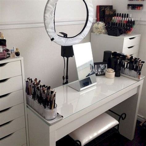 50 Cool Makeup Storage Ideas That Will Save Your Time 44