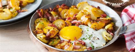 Wie ein echter tiroler gröstl vorbereitet wird zeigt uns unsere claudia auf dieser seite schritt für schritt. Schnell & einfach Tiroler Gröstl | LIDL Kochen