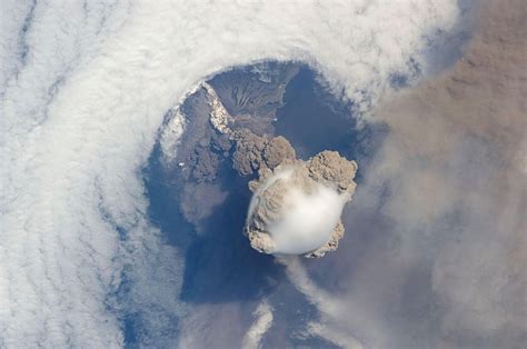 Russian Volcanos Eruption Turns Skies Purple Across The Globe Study
