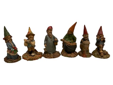 Lot Tom Clark Gnome Sculptures