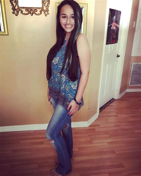 Jazz Jennings Wiki, Height, Age, Boyfriend, Family, Biography & Facts