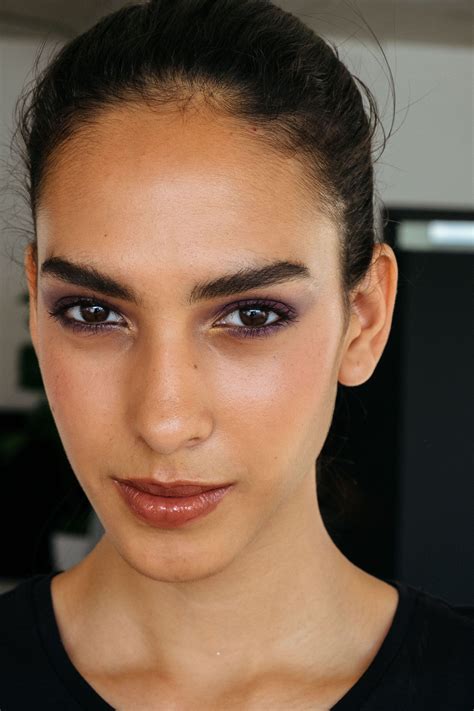Latina Model With A Chanel Beauty Look Makeup Looks Latina Model