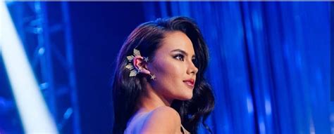 An artist through and through, she designed the now famous three stars and a sun ear cuff she wore during the binibini pageant. Sinulog fashion watch: Catriona Gray-inspired ear cuffs | Cebu Daily News
