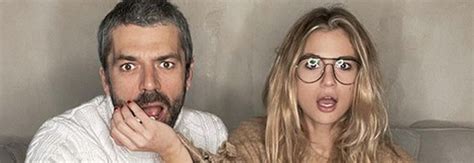 I due sono stati sorpresi da chi durante una partita di racchettoni sul lungomare, che viene interrotta proprio da un improvviso scambio di baci appassionati, che dalla. Cristina Marino e Luca Argentero si sposano, l'annuncio ...