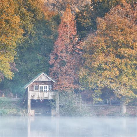 Winkworth Arboretum Boathouse In Autumn Taken At Sunrise D Flickr