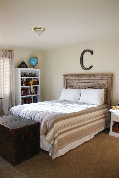 Do it yourself wooden headboards video. Ana White | Rustic Headboard - DIY Projects