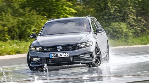 Discover the new volkswagen passat & passat estate gte, designed to radiate confidence. Das Fahrwerk des VW Passat Variant R-Line Edition | AUTO ...