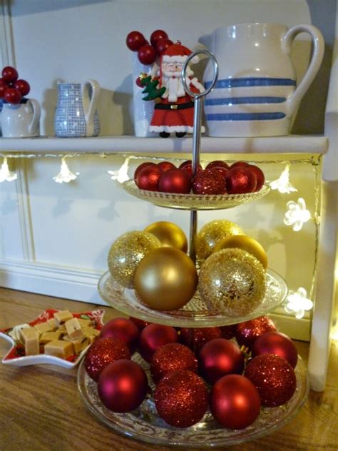 Make A Christmas Table Decoration Using A Cake Stand And Baubles Creating A Centerpiece For A