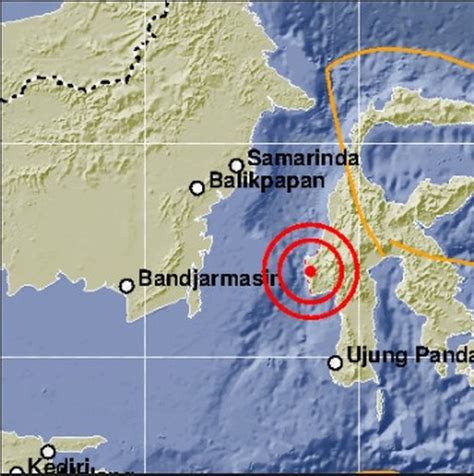 Majene, sulawesi barat sedang berduka. Penampakan Dahsyatnya Dampak Gempa M 5,9 di Majene Sulbar