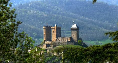 Le Comte De Foix Ariège Gascogne Pyrénées Guide De Tourisme Et