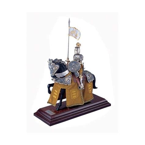 King Arthur Knight Armor Gold
