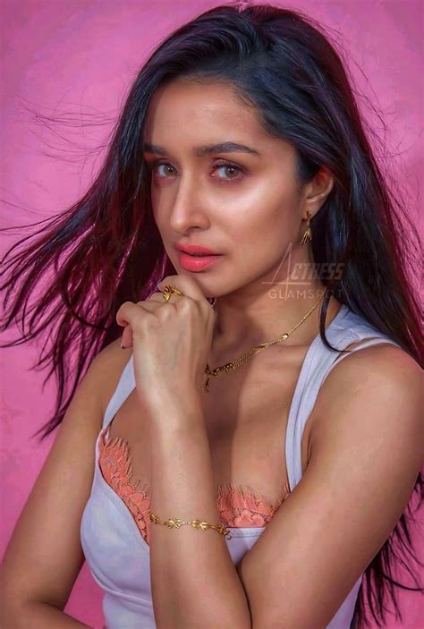 a glamspot 😼 on twitter staring into your soul 👀🥵 shraddhakapoor