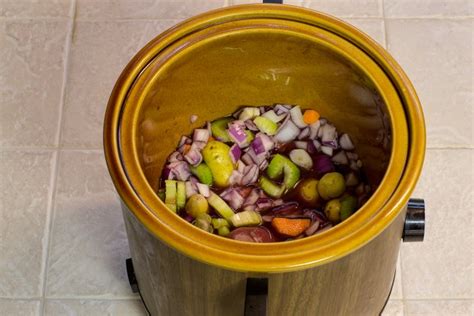 Russet potatoes, cut into large chunks. How to Cook a Prime Rib Roast in a Crock-Pot With ...