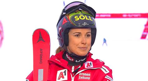 Christina Ager Mit Trainingsbestzeit Beim Abfahrtstraining In St Moritz Ski Weltcup Saison