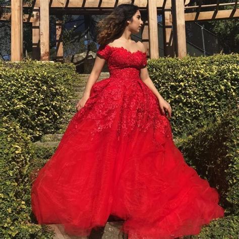 Red Short Sleeves Lace Prom Dresses 2021 With Appliques ...