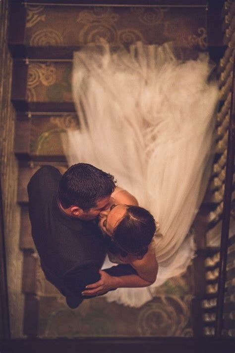 33 Creative And Romantic Wedding Kissphotos You Cant Miss