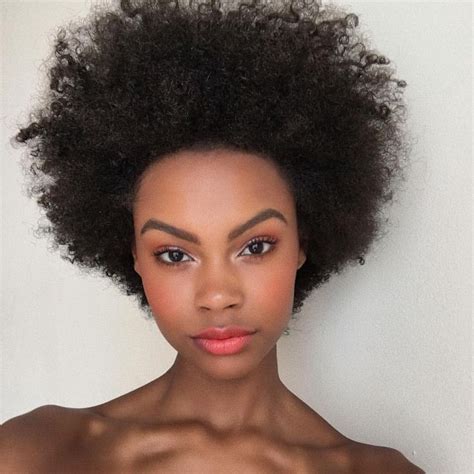 Short Hair Styles Hairstyle Bob Hairstyles Hair Care Tips Afro Afro Style Natural Hair Twa