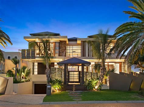 595 Million Contemporary Waterfront Home In Queensland Au Homes Of