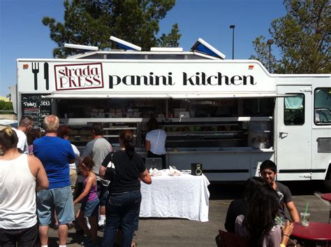 It's located in the parking lot of walgreens and lee's discount liquor. Food Trucks : Las Vegas 360
