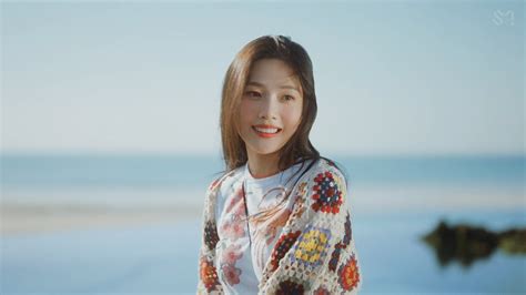 Red Velvet Ten Joy Solo Çıkış Müzik Videosu Hello Ile Yaza Merhaba Diyor Korezin