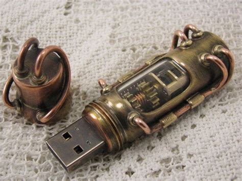 Steampunk Usb Flash Light With Motorized Gears And Glowing Interior