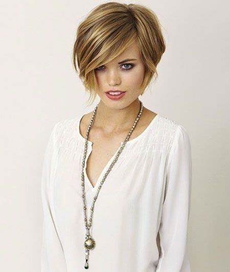 Short Hairstyles That Frame Your Face