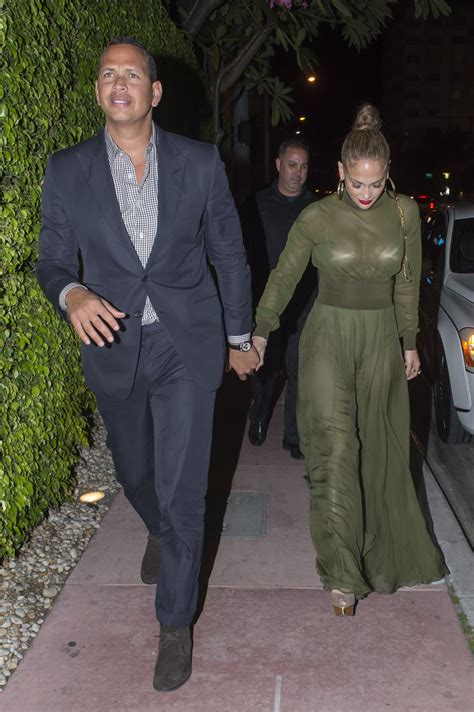 Jennifer Lopez And Alex Rodriguez Out For Dinner In Miami 04212017