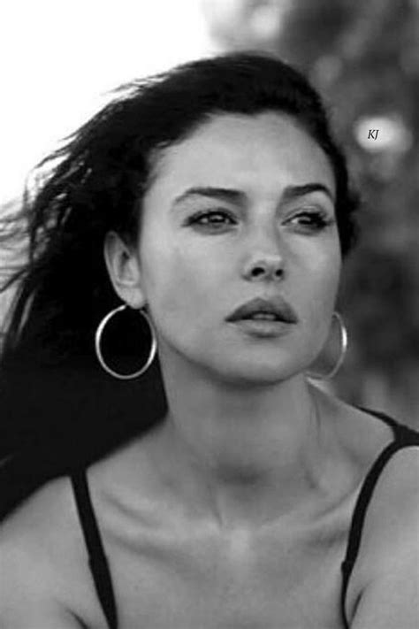 Monica Bellucci Young Monica Belluci Monica Bellucci Photo Tribal Hair Most Beautiful Faces