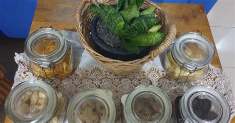 Permainan ini menguji kepantasan minda dan mata mencari perkataan yang tersembunyi di dalam kotak permainan ini. Kuih raya & duit raya