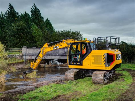 13 Tonne Excavator Hire Hertfordshire And London Herts Tool Co
