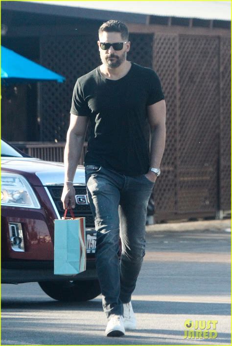 Joe Manganiello Shows Off His Buff Biceps While Shopping Photo