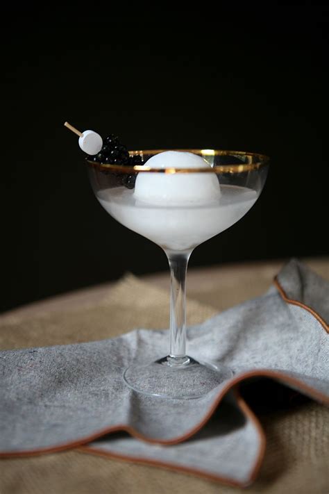 Full Moon Martini Recipe A Fancy Cocktail Perfect For Entertaining
