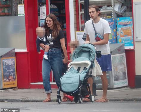 Keira Knightley Enjoys A Rare Outing With Husband James Righton And Their Two Babes ReadSector